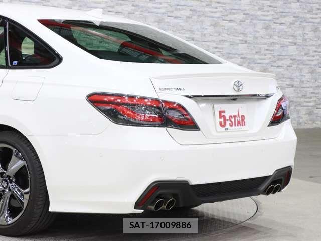 Toyota CROWN SEDAN 2019-08 7020243-19