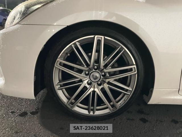 Toyota CROWN SEDAN 2012-05 7058050-8
