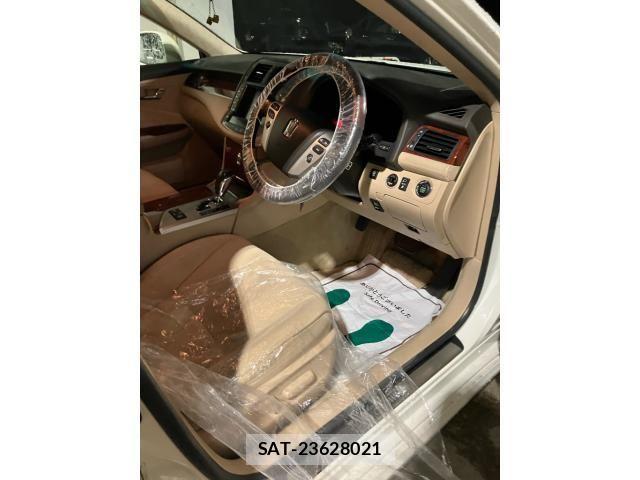 Toyota CROWN SEDAN 2012-05 7058050-10