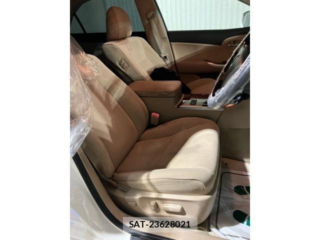 Toyota CROWN SEDAN 2012-05 7058050-11