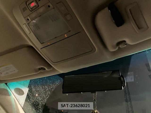 Toyota CROWN SEDAN 2012-05 7058050-20