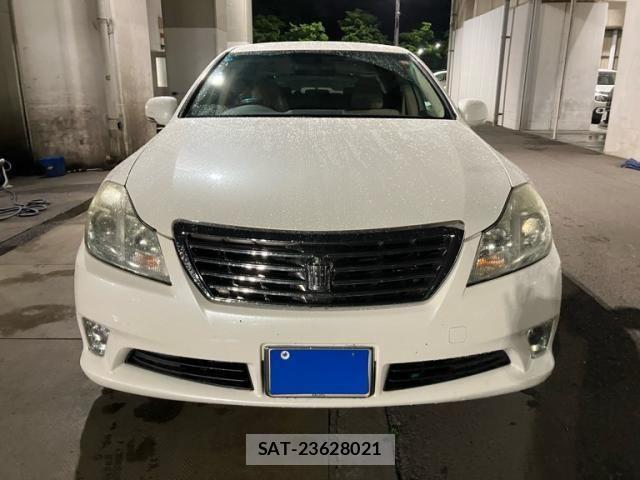 Toyota CROWN SEDAN 2012-05 7058050-1