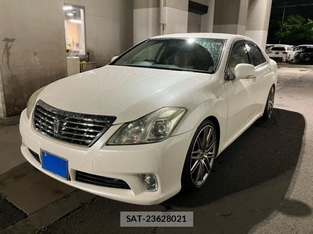Toyota CROWN SEDAN 2012-05 7058050-2