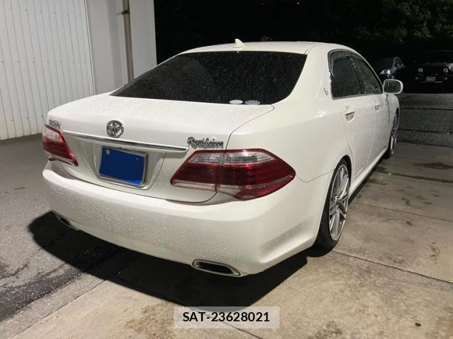Toyota CROWN SEDAN 2012-05 7058050-3