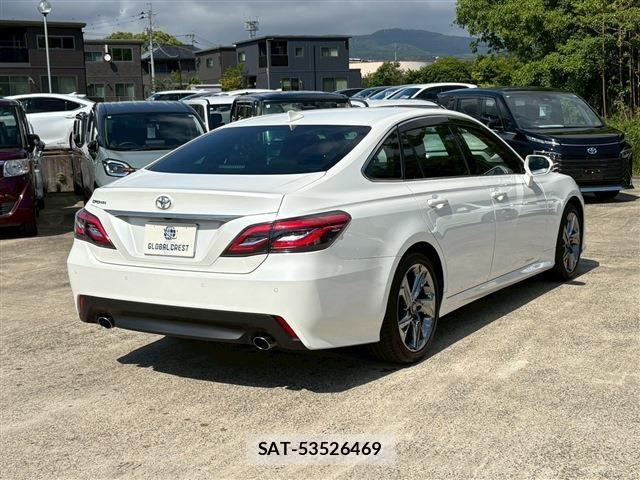 Toyota CROWN SEDAN 2018-09 7058038-13