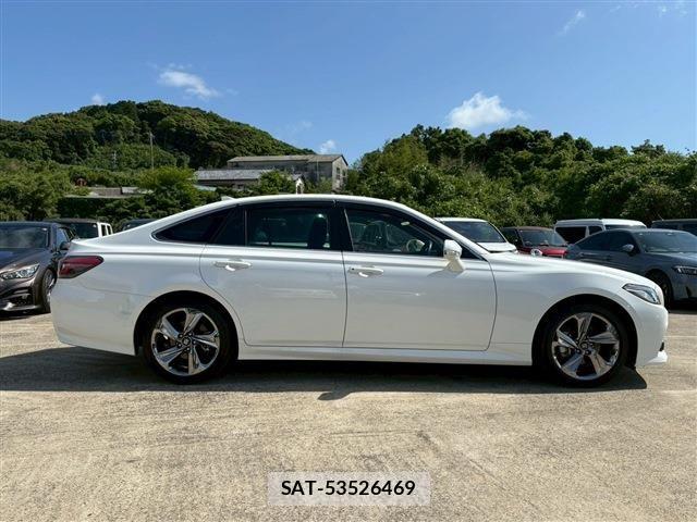 Toyota CROWN SEDAN 2018-09 7058038-14