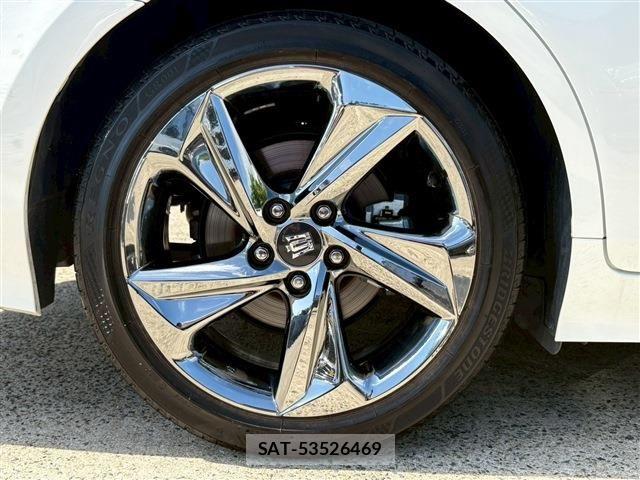 Toyota CROWN SEDAN 2018-09 7058038-15