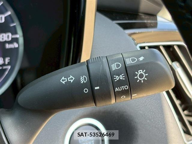 Toyota CROWN SEDAN 2018-09 7058038-27