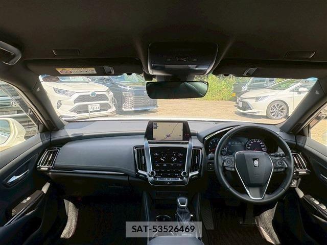 Toyota CROWN SEDAN 2018-09 7058038-2