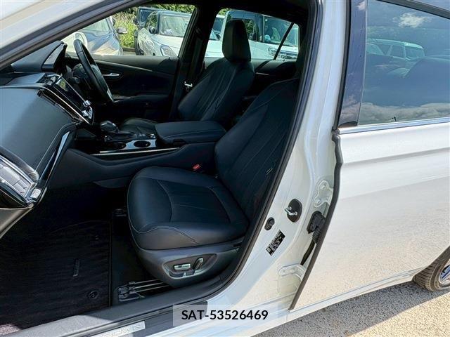 Toyota CROWN SEDAN 2018-09 7058038-4