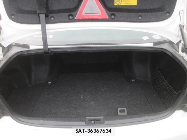 Toyota CROWN SEDAN 2009-03 7058045-11