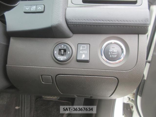 Toyota CROWN SEDAN 2009-03 7058045-21
