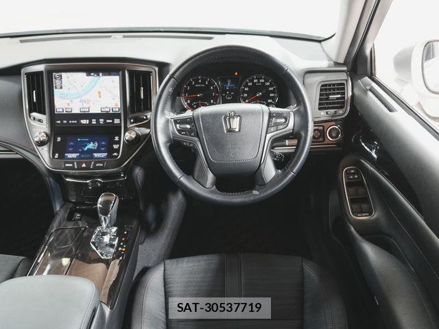 Toyota CROWN SEDAN 2015-10 7058042-11