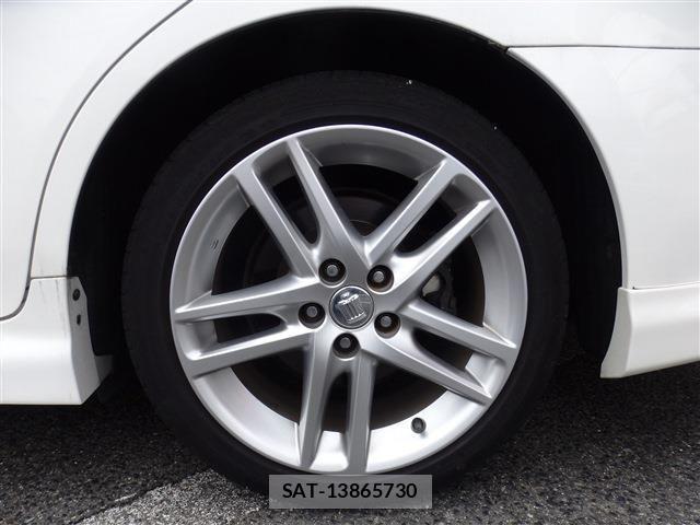 Toyota CROWN SEDAN 2012-04 7058043-18