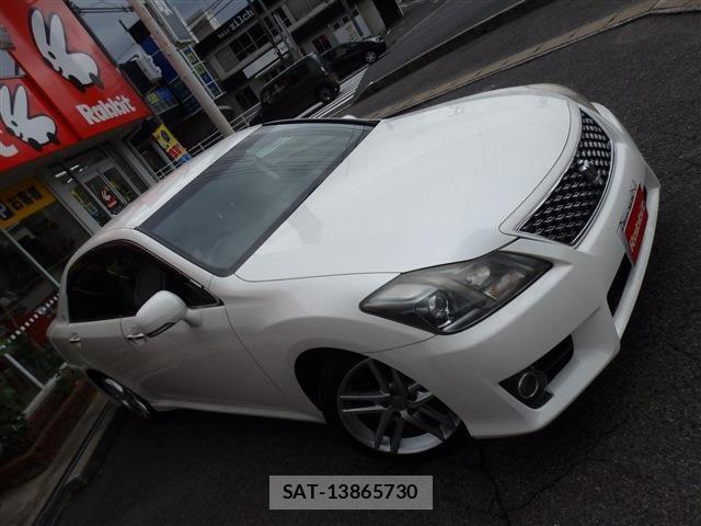 Toyota CROWN SEDAN 2012-04 7058043-1