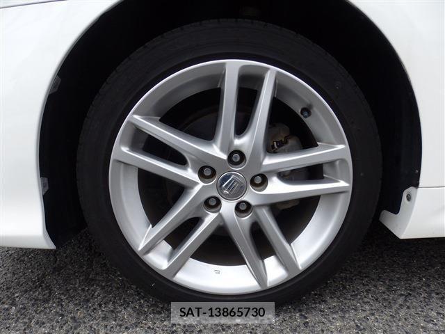 Toyota CROWN SEDAN 2012-04 7058043-19