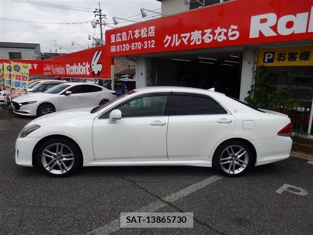 Toyota CROWN SEDAN 2012-04 7058043-4
