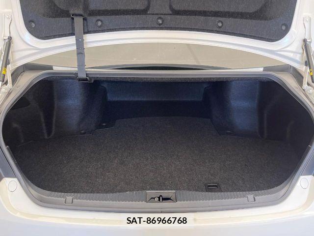 Toyota CROWN SEDAN 2013-08 7058041-10