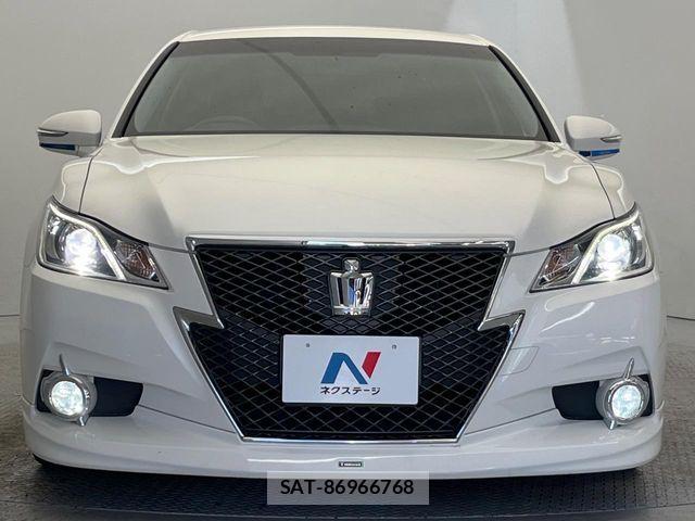 Toyota CROWN SEDAN 2013-08 7058041-11