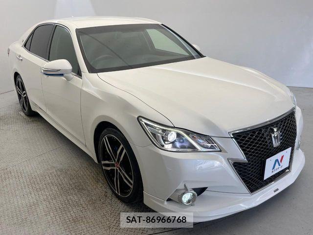 Toyota CROWN SEDAN 2013-08 7058041-13