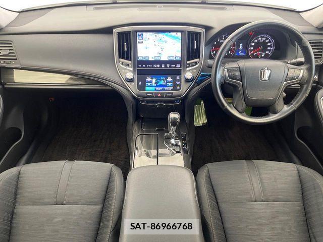 Toyota CROWN SEDAN 2013-08 7058041-1