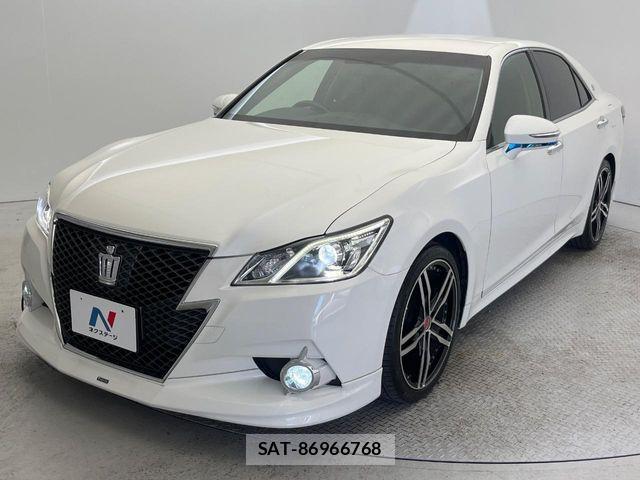 Toyota CROWN SEDAN 2013-08 7058041-2
