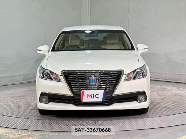 Toyota CROWN SEDAN 2013-07 7216586-2