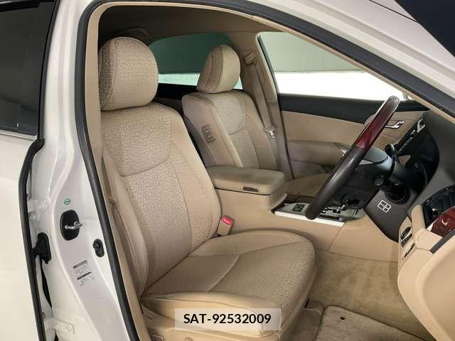 Toyota CROWN SEDAN 2011-11 7216577-16