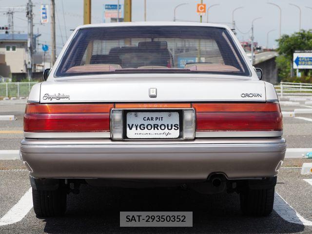 Toyota CROWN SEDAN 1991-04 7216557-11