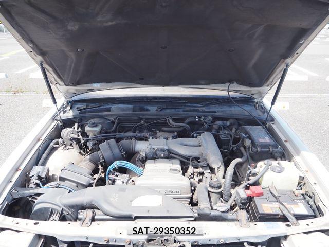 Toyota CROWN SEDAN 1991-04 7216557-26