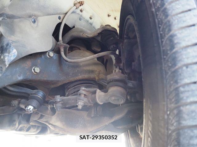 Toyota CROWN SEDAN 1991-04 7216557-29