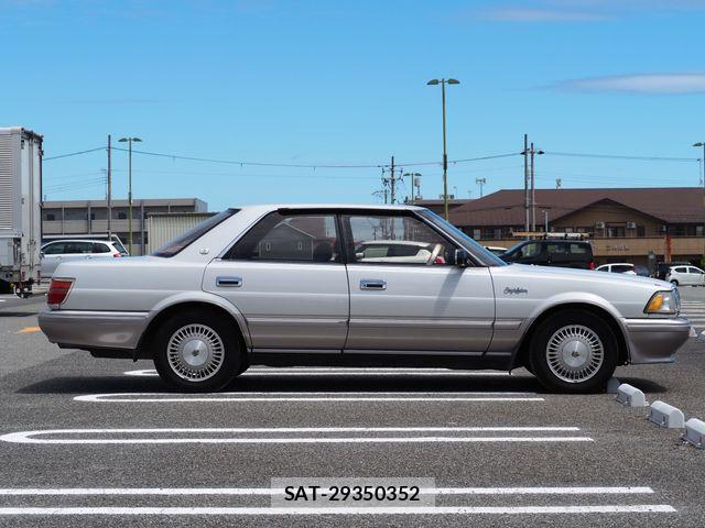 Toyota CROWN SEDAN 1991-04 7216557-5