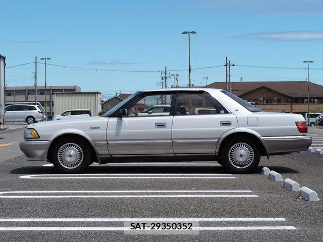 Toyota CROWN SEDAN 1991-04 7216557-8
