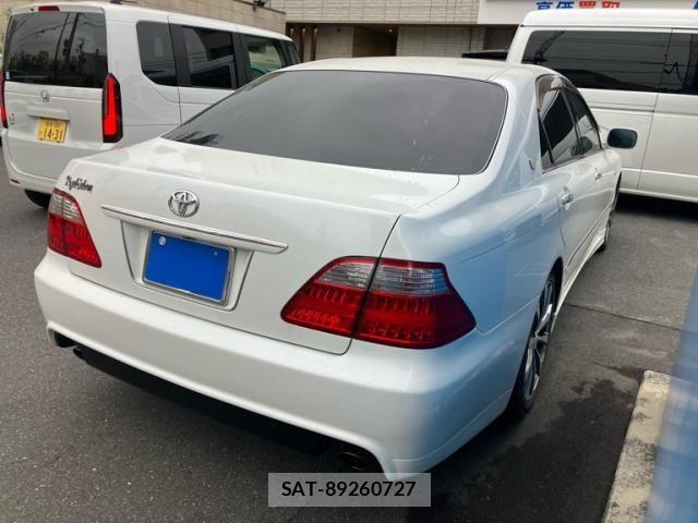 Toyota CROWN SEDAN 2007-10 7216561-6