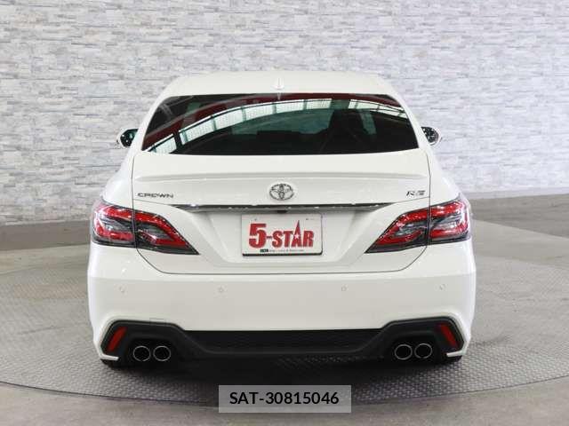Toyota CROWN SEDAN 2018-09 7216593-14