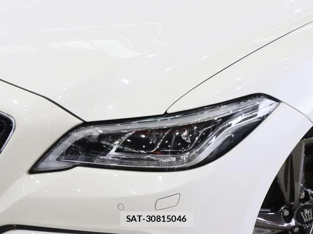 Toyota CROWN SEDAN 2018-09 7216593-16