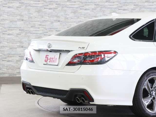 Toyota CROWN SEDAN 2018-09 7216593-19