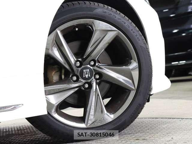 Toyota CROWN SEDAN 2018-09 7216593-7