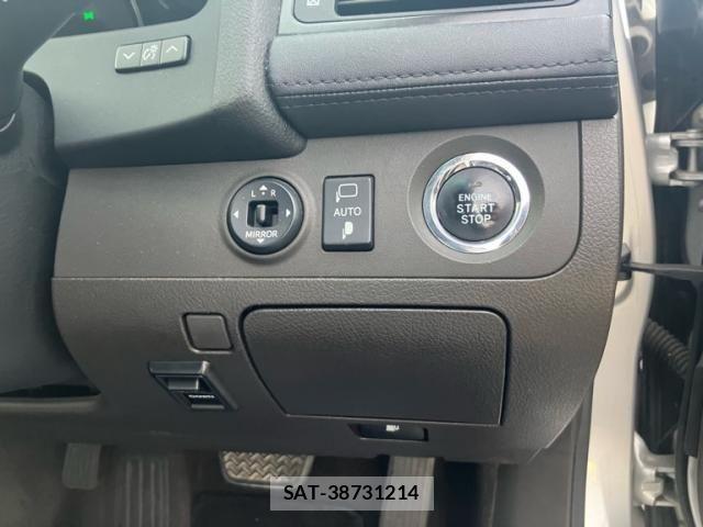 Toyota CROWN SEDAN 2009-06 7216568-17