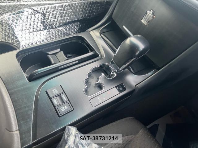 Toyota CROWN SEDAN 2009-06 7216568-21