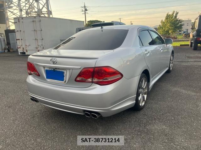 Toyota CROWN SEDAN 2009-06 7216568-2