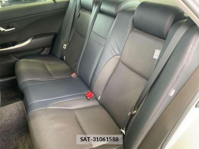 Toyota CROWN SEDAN 2012-06 7216580-13