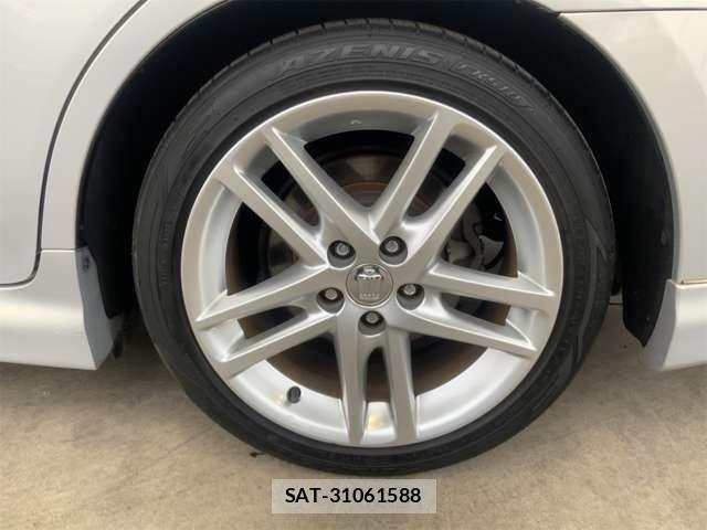 Toyota CROWN SEDAN 2012-06 7216580-16