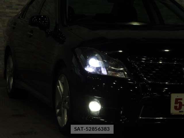 Toyota CROWN SEDAN 2012-03 7216576-15