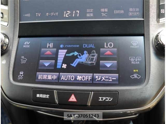 Toyota CROWN SEDAN 2015-11 7216585-15