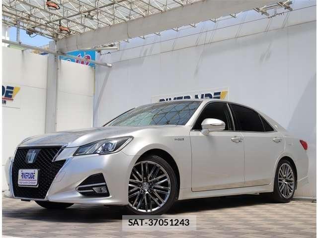 Toyota CROWN SEDAN 2015-11 7216585-29