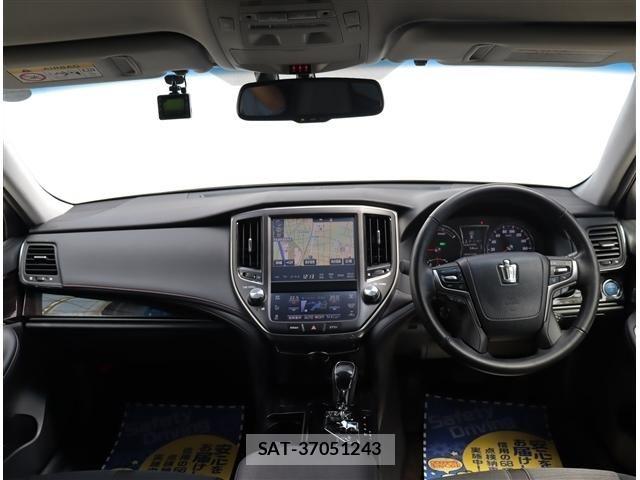 Toyota CROWN SEDAN 2015-11 7216585-6