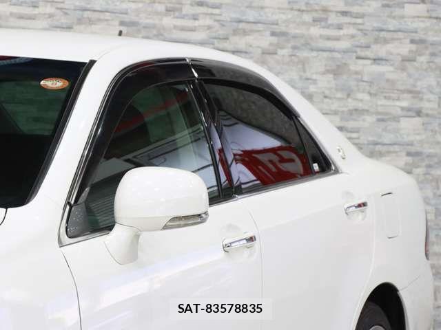 Toyota CROWN SEDAN 2008-09 7216564-17