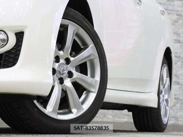 Toyota CROWN SEDAN 2008-09 7216564-18