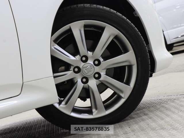 Toyota CROWN SEDAN 2008-09 7216564-19